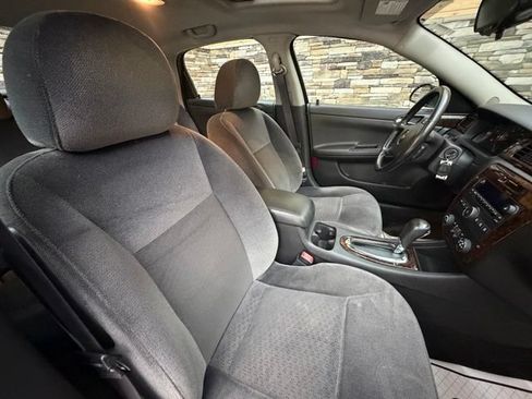 Used 2014 Chevrolet Impala LT w/ LT Sunroof Package FWD image 15