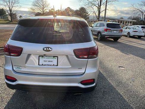 Used 2019 Kia Sorento L FWD image 6