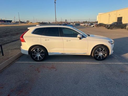Used 2020 Volvo XC60 T6 Inscription w/ Protection Package Premier image 8