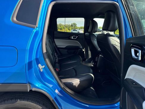 Used 2024 Jeep Compass Limited AWD/4WD image 12