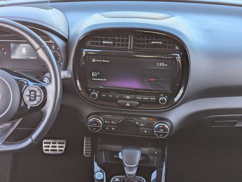 Certified 2022 Kia Soul Turbo image 14