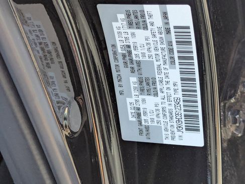 Certified 2025 MAZDA CX-90 3.3 Turbo w/ Preferred Package image 34