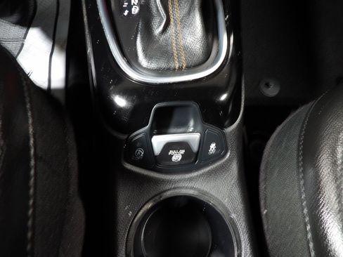 Used 2020 Jeep Compass Limited FWD image 13