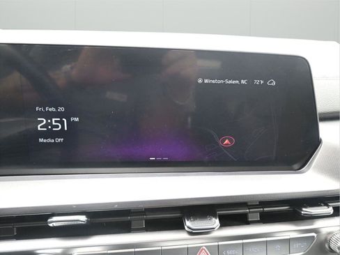 Used 2024 Kia Telluride S w/ S Sunroof Package image 12