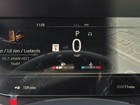 New 2026 Land Rover Range Rover Long Wheelbase SE AWD/4WD image 21