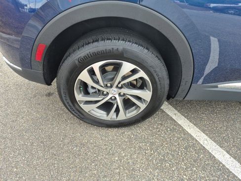 Used 2023 Buick Envision Essence image 9