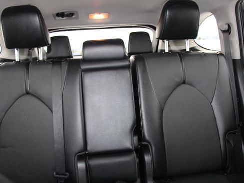 Certified 2022 Toyota Highlander Limited image 26