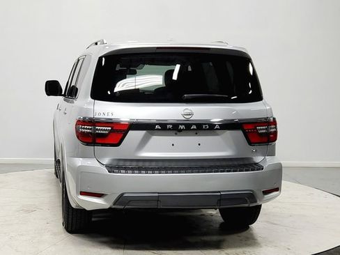 Used 2023 Nissan Armada SL w/ Captain's Chairs Package image 6