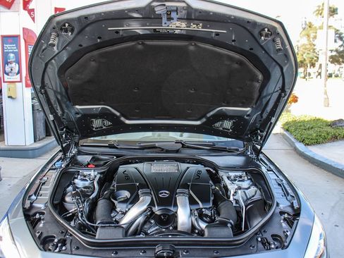 Used 2018 Mercedes-Benz SL 550 image 46