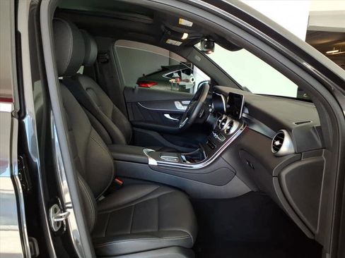 Used 2022 Mercedes-Benz GLC 300 4MATIC image 20