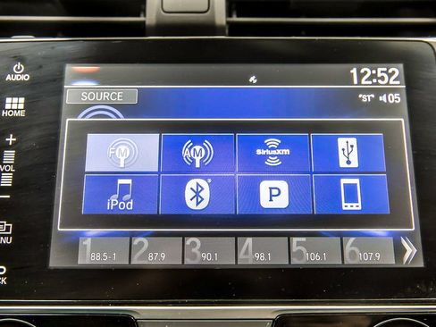 Used 2018 Honda Civic EX image 21
