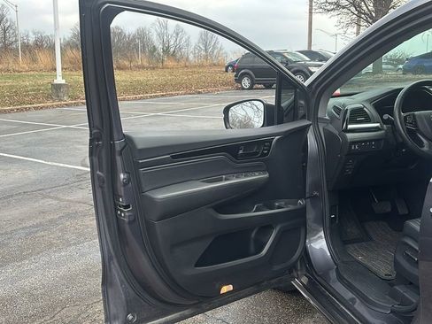 Used 2024 Honda Odyssey Touring image 11