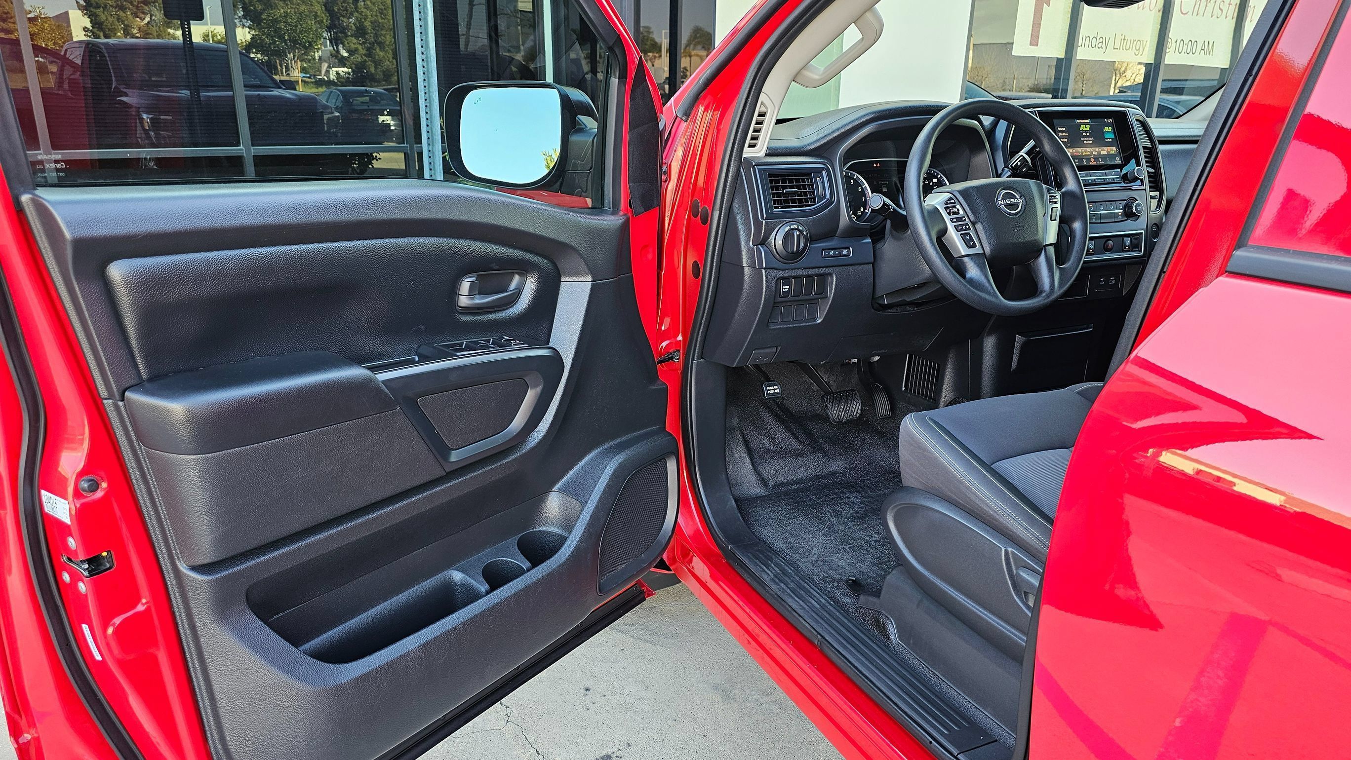 Used 2023 Nissan Titan S w/ S Utility Package RWD image 14