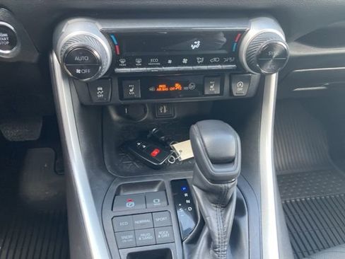 Used 2024 Toyota RAV4 XLE w/ Weather Package AWD/4WD image 44
