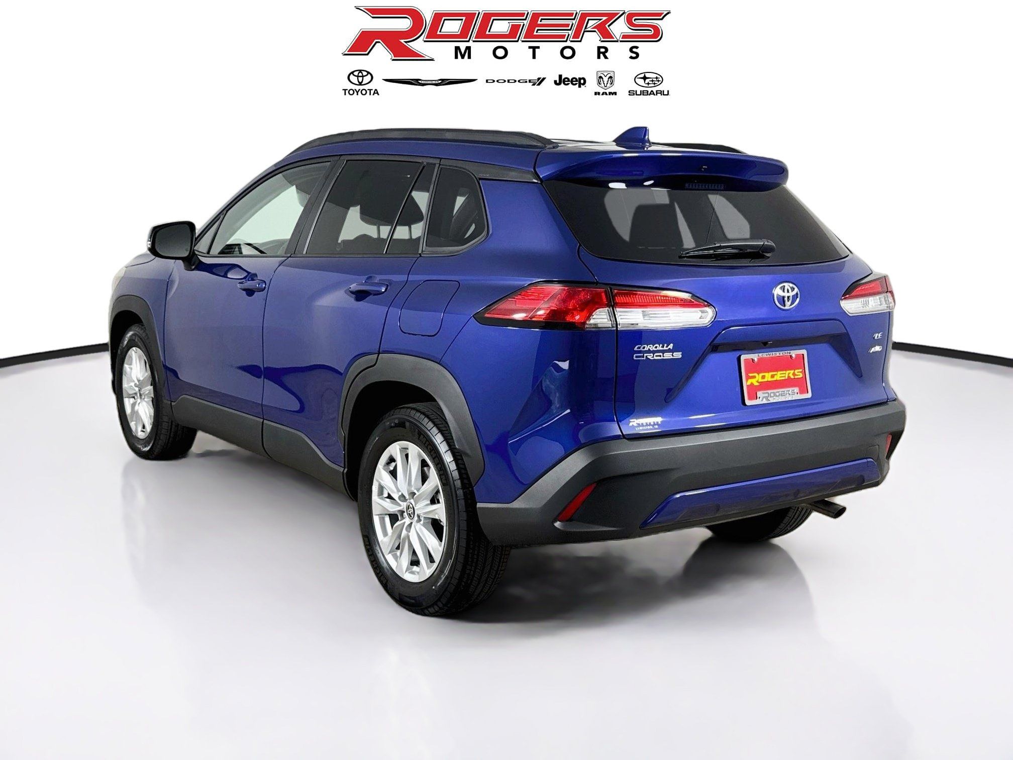 Certified 2024 Toyota Corolla Cross LE AWD/4WD image 11