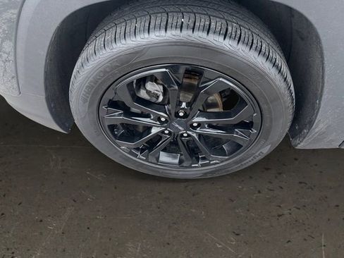 Certified 2020 GMC Terrain SLT w/ Preferred Package image 9