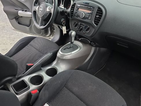 Used 2013 Nissan Juke S FWD image 18