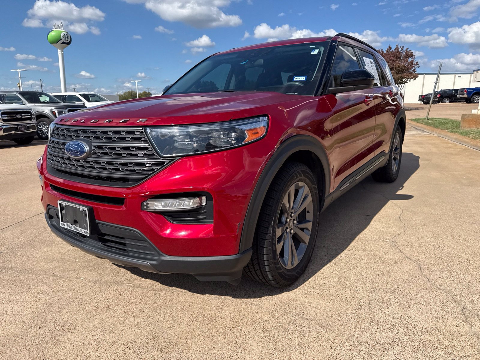 Used 2023 Ford Explorer XLT w/ Equipment Group 202A RWD image 3