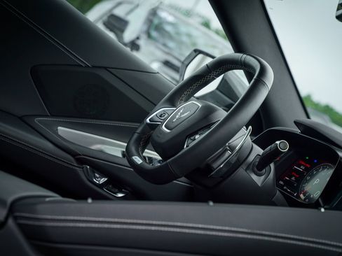 Used 2024 Chevrolet Corvette Z06 RWD image 24