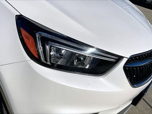 Used 2021 Buick Encore Preferred w/ Safety Package image 27