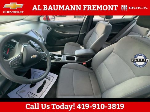 Used 2018 Chevrolet Cruze LT FWD image 18