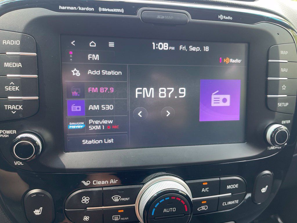 Used 2018 Kia Soul ! w/ Tech Package FWD image 22