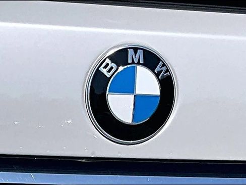 Used 2025 BMW X7 M60i AWD/4WD image 9