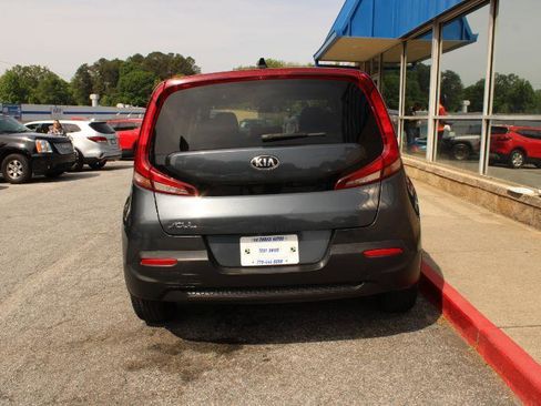 Used 2020 Kia Soul LX image 5