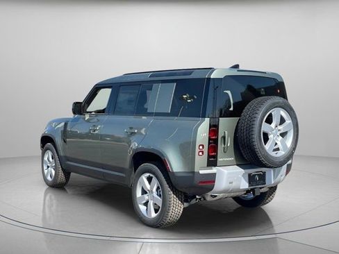 Used 2025 Land Rover Defender 110 S AWD/4WD image 3