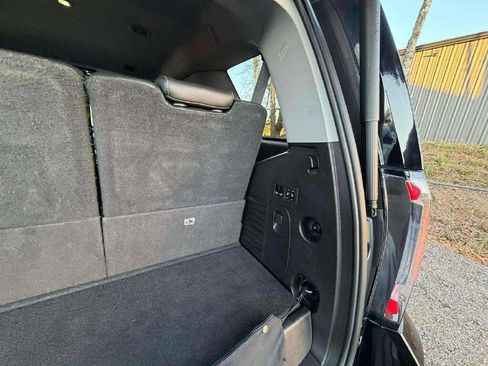 Used 2016 GMC Yukon SLT w/ Open Road Package image 13