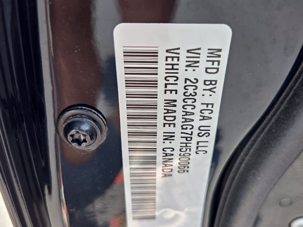 Used 2023 Chrysler 300 Touring w/ Sport Appearance Package RWD image 18