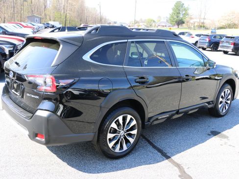 Used 2024 Subaru Outback Limited image 8