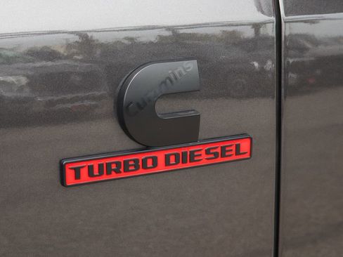 Used 2024 RAM 3500 Laramie w/ Night Edition image 58