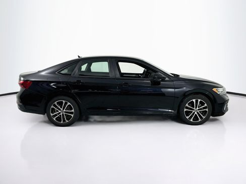 Used 2023 Volkswagen Jetta Sport FWD image 4
