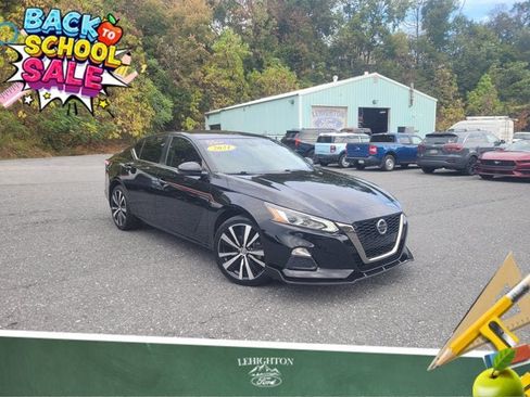Used 2021 Nissan Altima 2.5 SR w/ SR Premium Package image 1