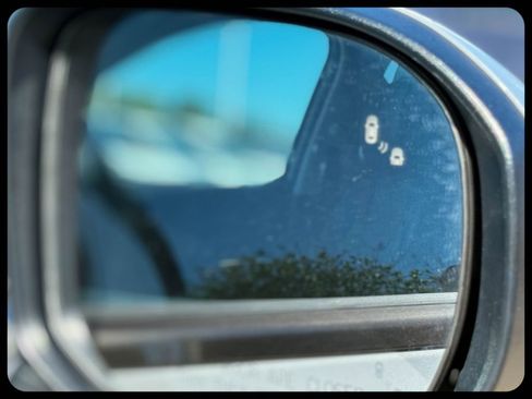 Used 2022 Kia Telluride EX w/ EX Premium Package image 10