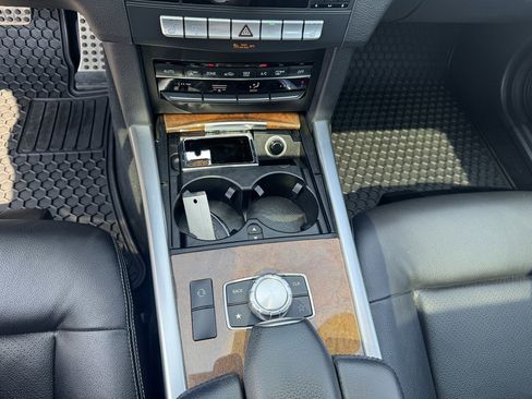 Used 2014 Mercedes-Benz E 350 4MATIC Sedan image 28