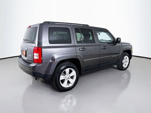 Used 2016 Jeep Patriot Sport w/ Power Value Group AWD/4WD image 8