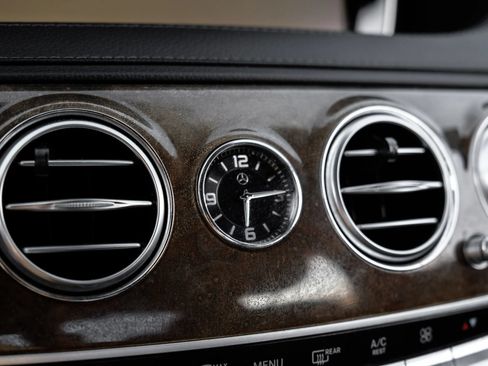 Used 2015 Mercedes-Benz S 550 Sedan image 31
