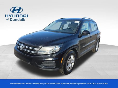 Used 2016 Volkswagen Tiguan S image 1