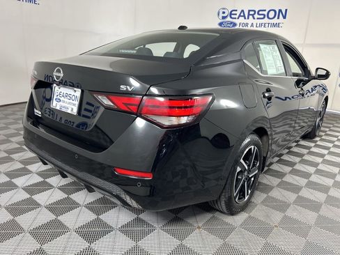 Used 2024 Nissan Sentra SV FWD image 7