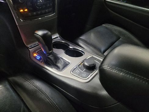 Used 2018 Jeep Grand Cherokee Limited AWD/4WD image 26