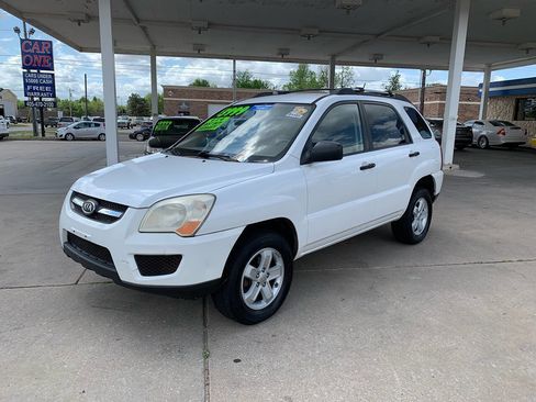 Used 2010 Kia Sportage LX image 3