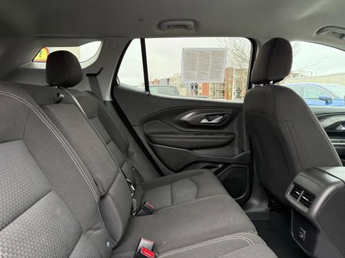 Used 2022 GMC Terrain SLE w/ Driver Convenience Package FWD image 10