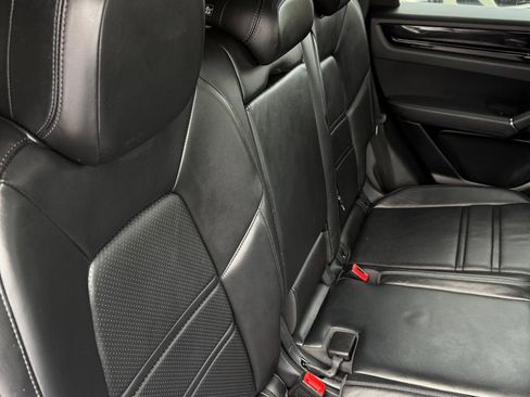 Used 2021 Porsche Cayenne image 26