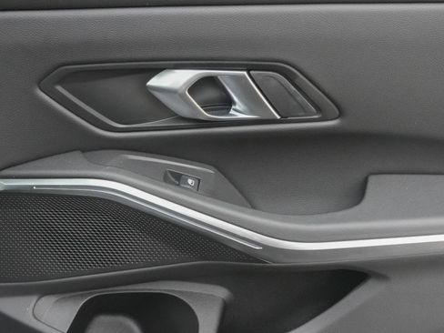 Used 2025 BMW 330i xDrive Sedan image 33