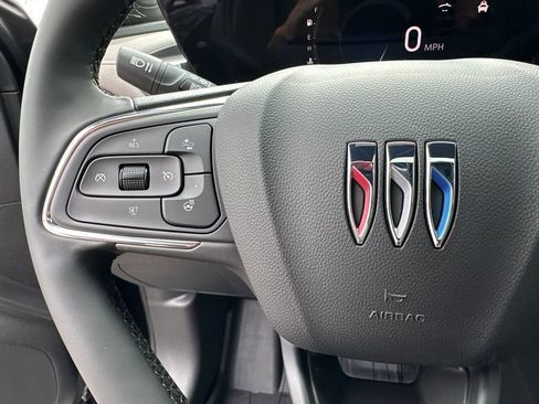 New 2026 Buick Envista Avenir image 25