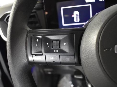 Certified 2025 Nissan Kicks SV AWD/4WD image 13