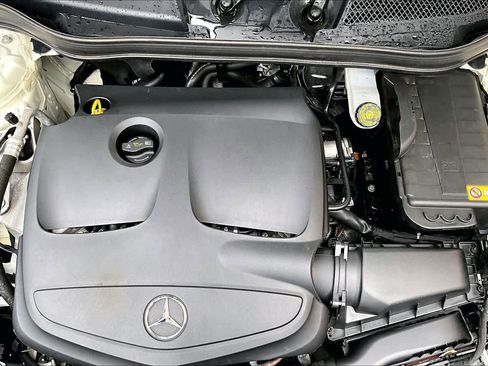 Used 2015 Mercedes-Benz GLA 250 4MATIC image 52