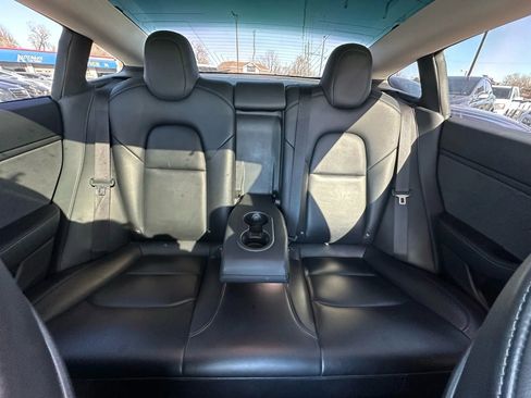 Used 2018 Tesla Model 3 Mid Range image 16